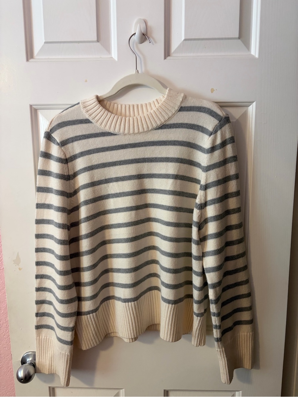 Women's Cream & Gray Striped Crewneck Sweater